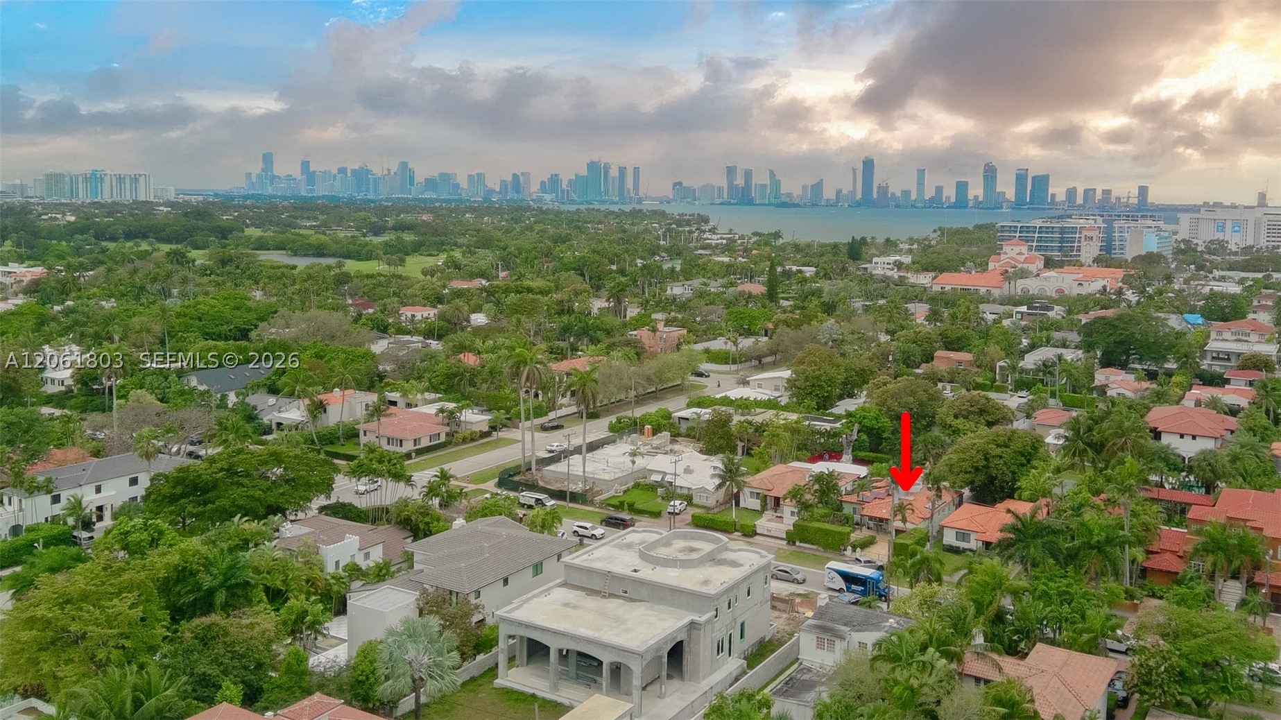 3722 Royal Palm Ave Property Photo 8