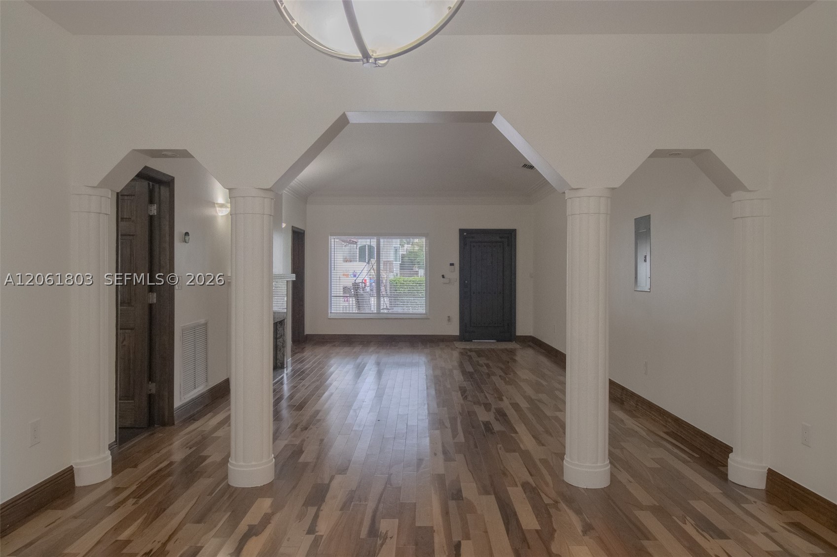 3722 Royal Palm Ave Property Photo 15
