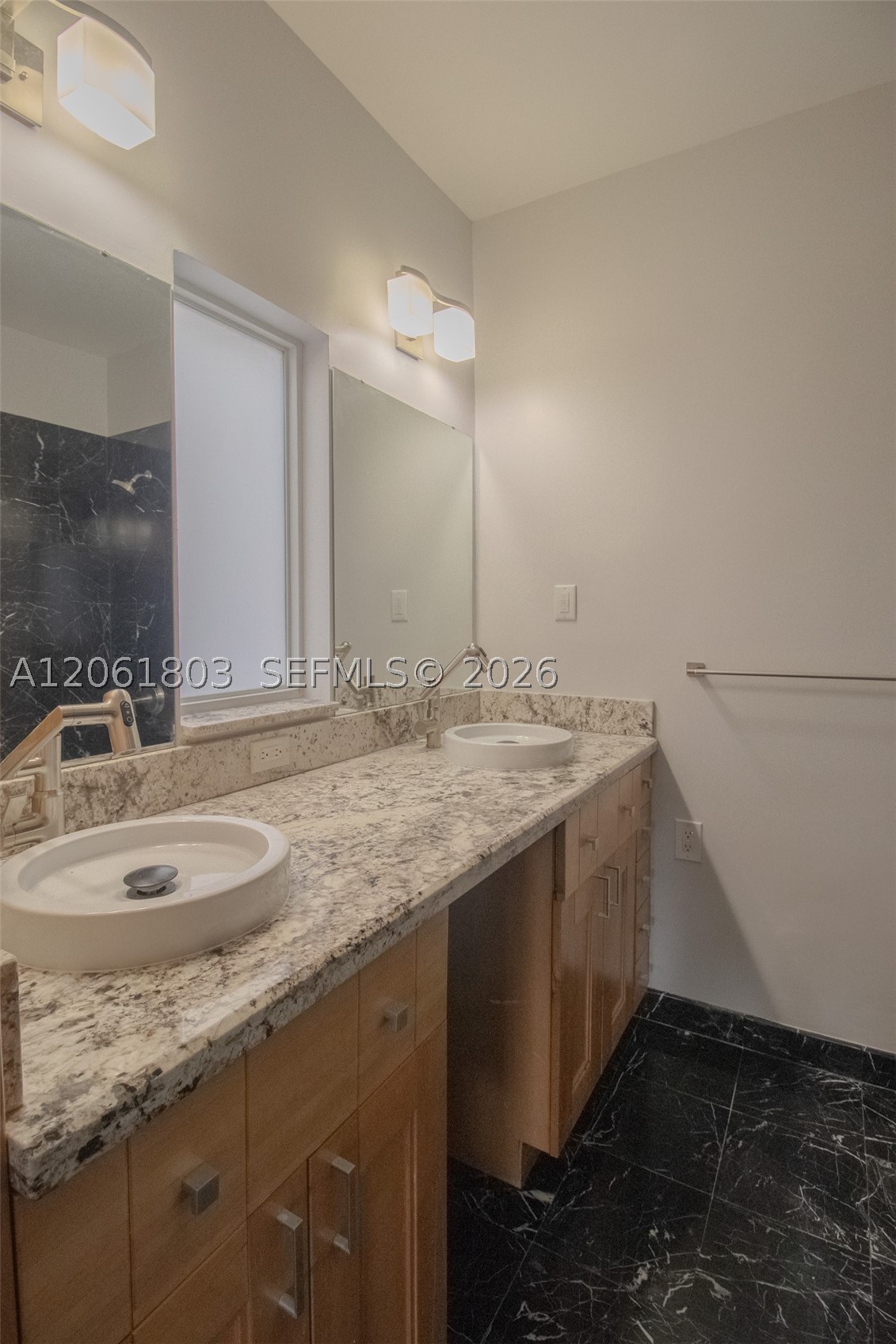 3722 Royal Palm Ave Property Photo 21