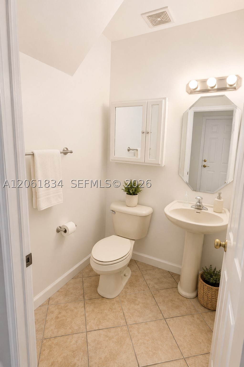 2603 Ne 41st Cir 2603 Property Photo 6
