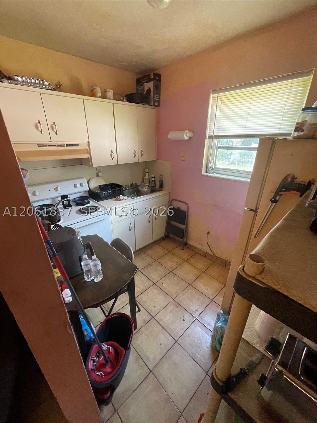 A12061837 Property Photo 6