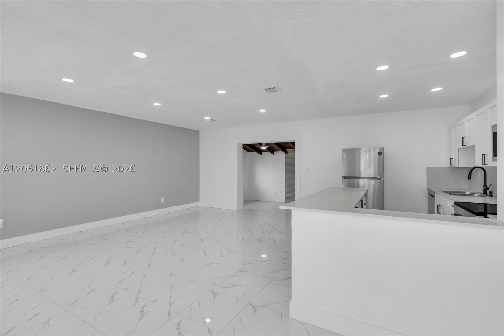 1265 Ne 201st Ter Property Photo 3