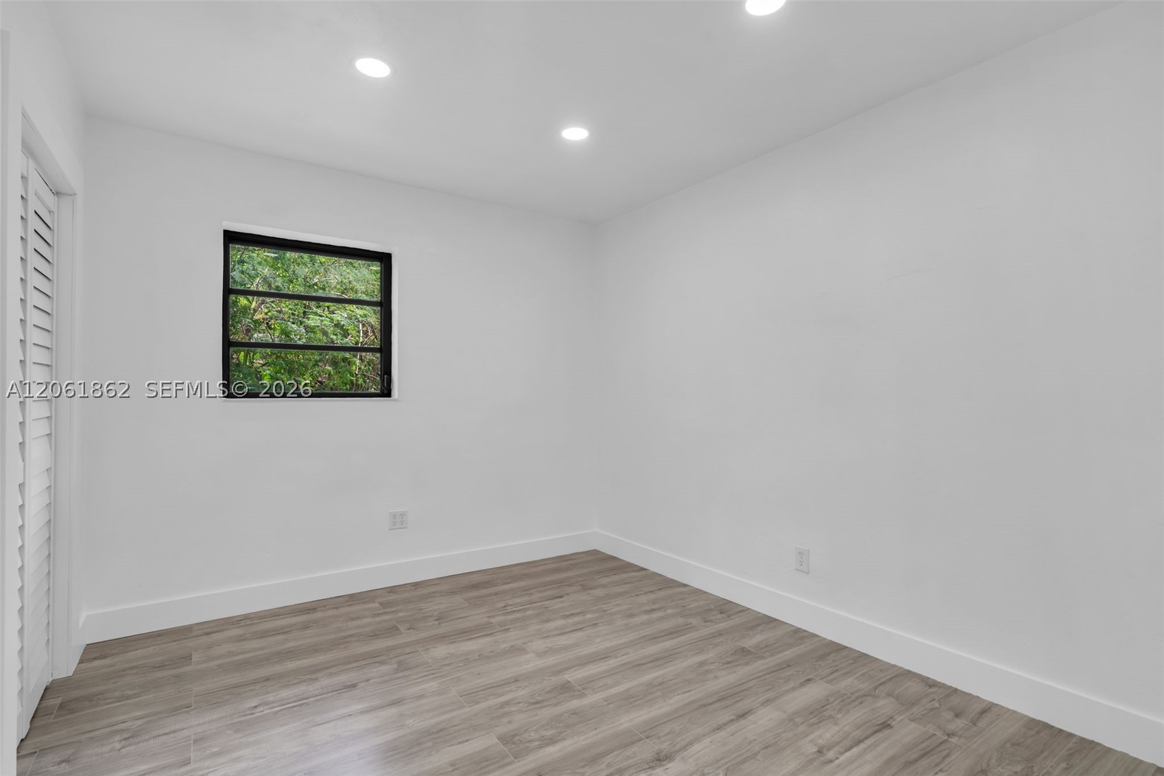 1265 Ne 201st Ter Property Photo 15
