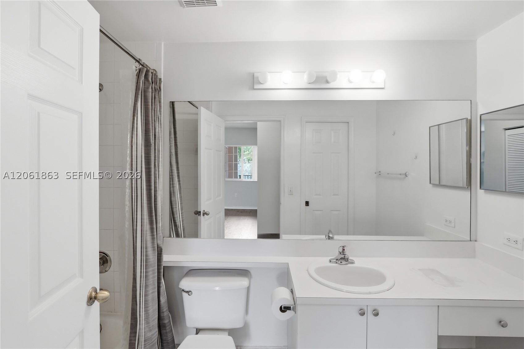 2015 Se 10th Ave 130 Property Photo 33