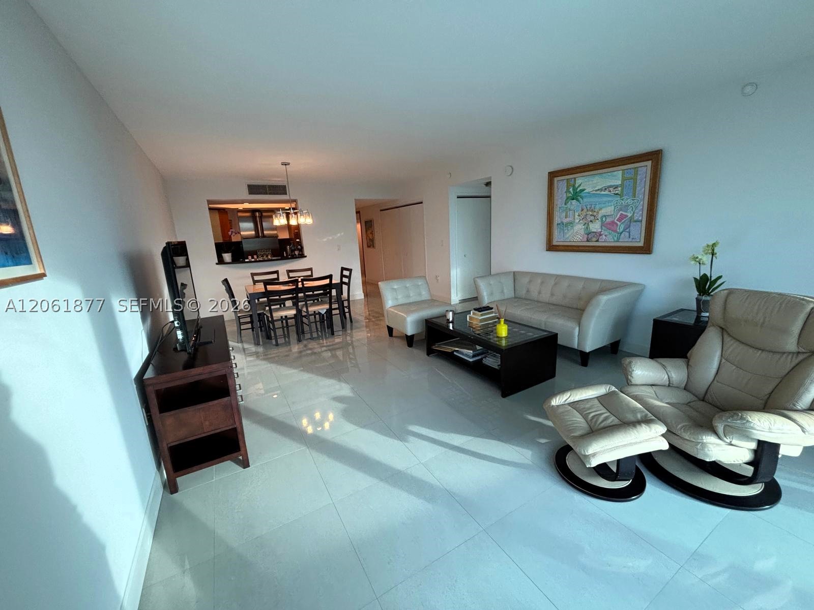 9401 Collins 401 Property Photo 2