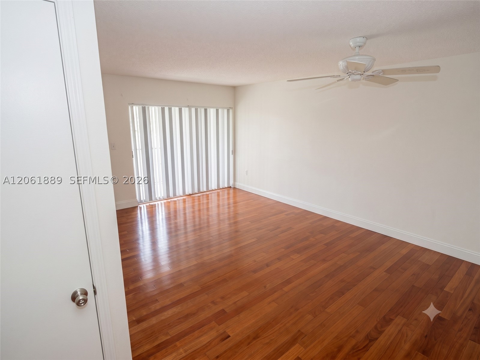731 N Pine Island Rd 102 Property Photo 9