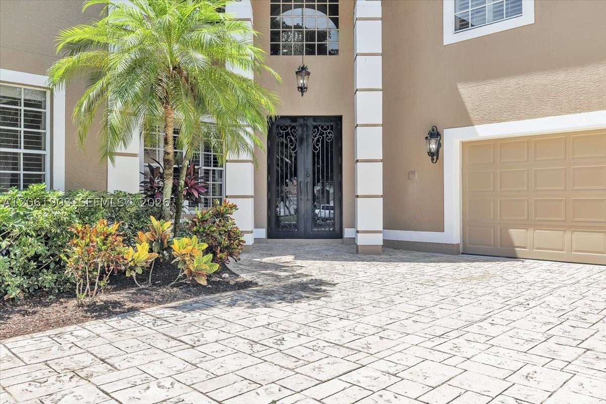 12898 Kedleston Circle Property Photo 4