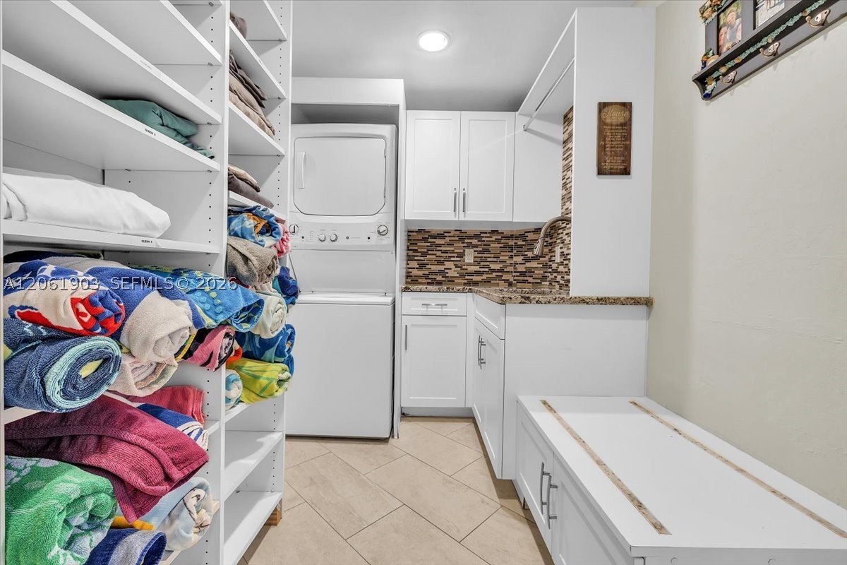 12898 Kedleston Circle Property Photo 37
