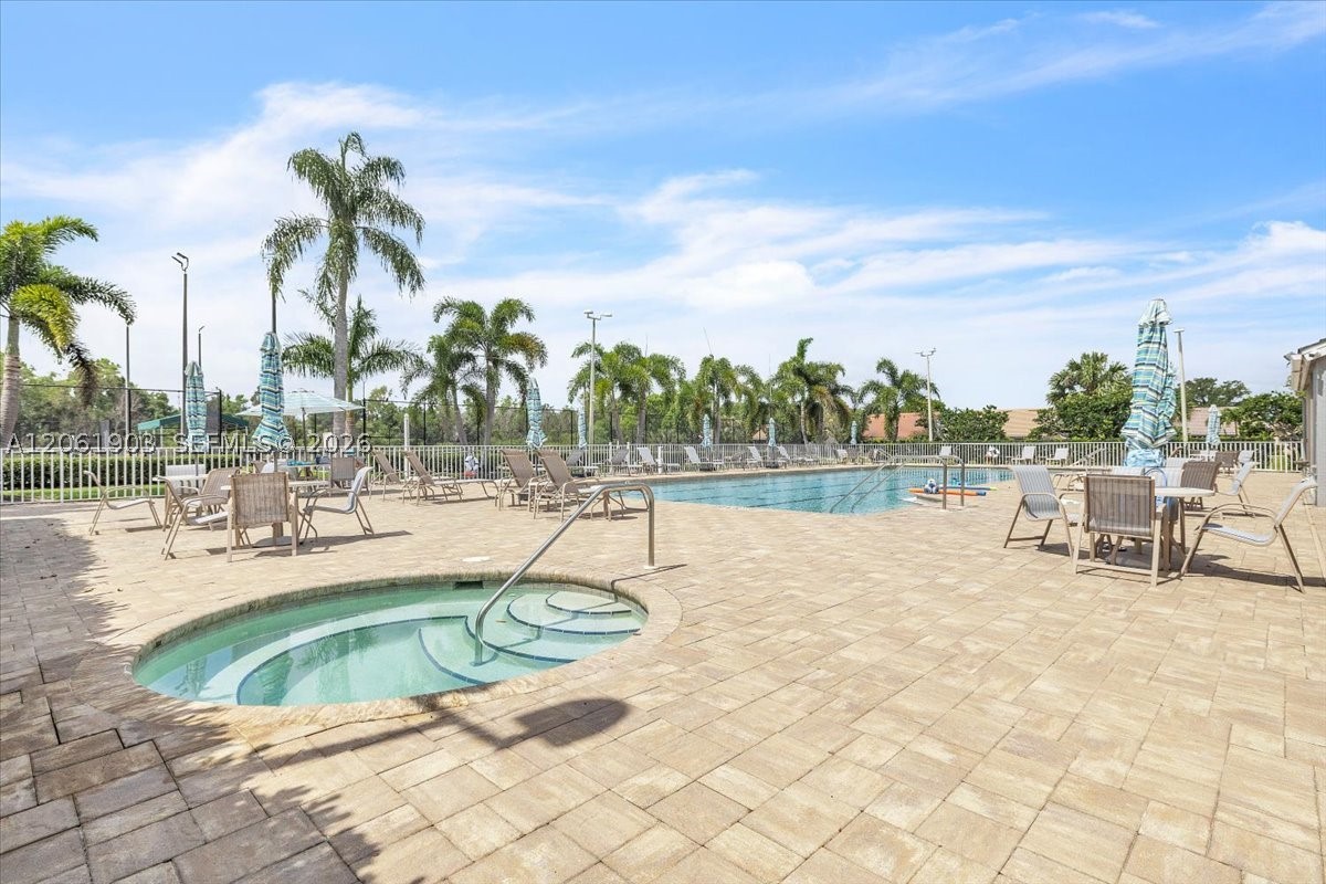 12898 Kedleston Circle Property Photo 94