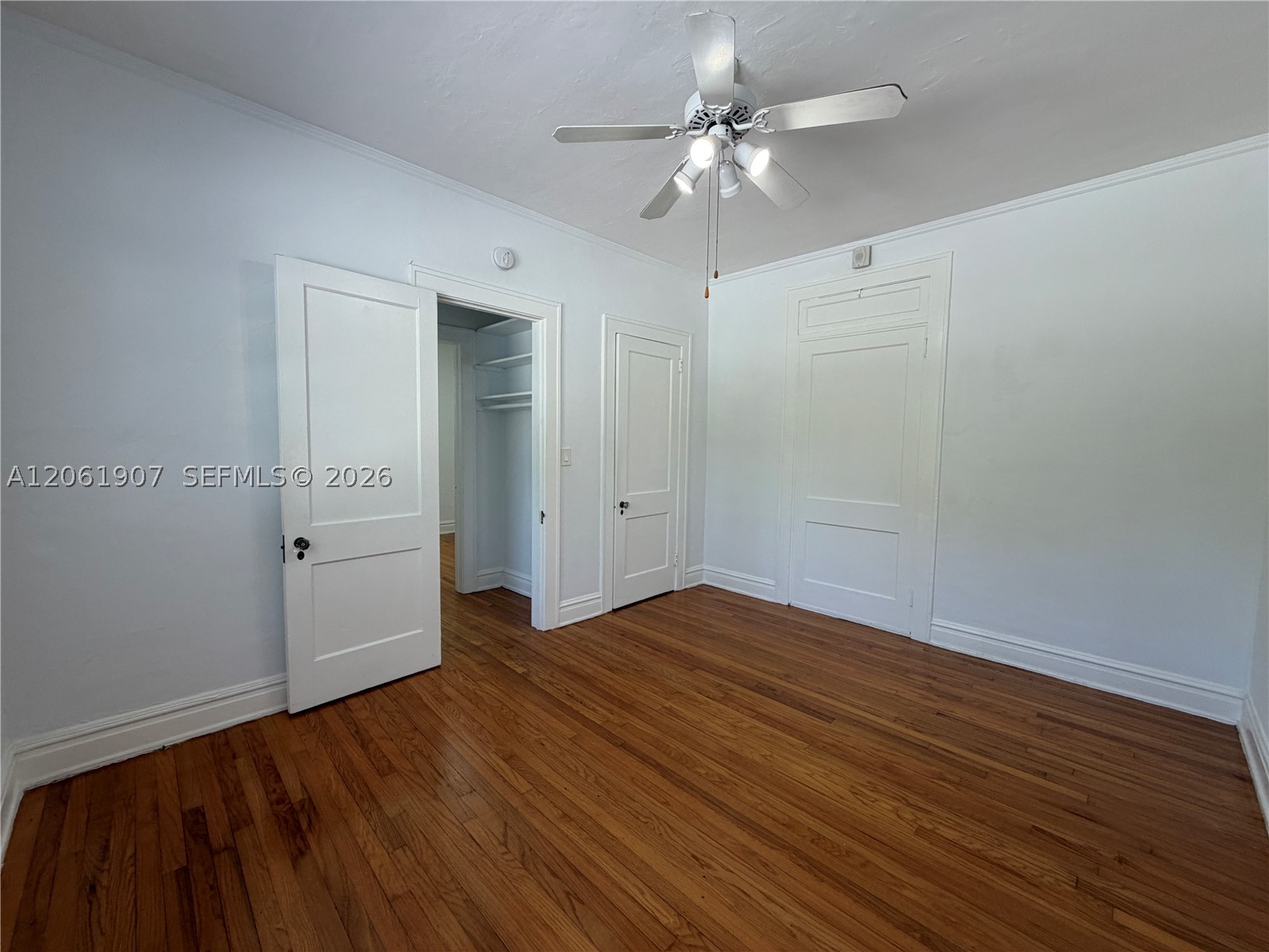 320 Mendoza Ave 6 Property Photo 9