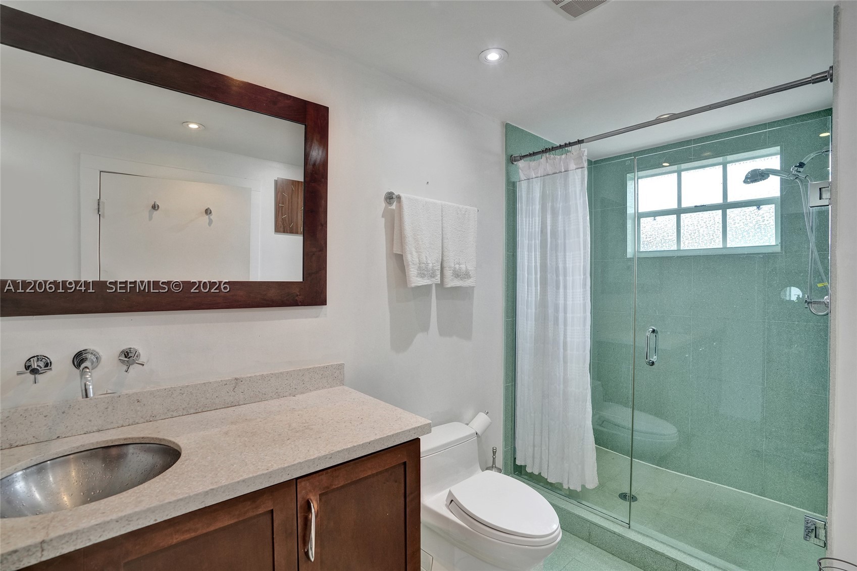 5306 Roosevelt St Property Photo 13