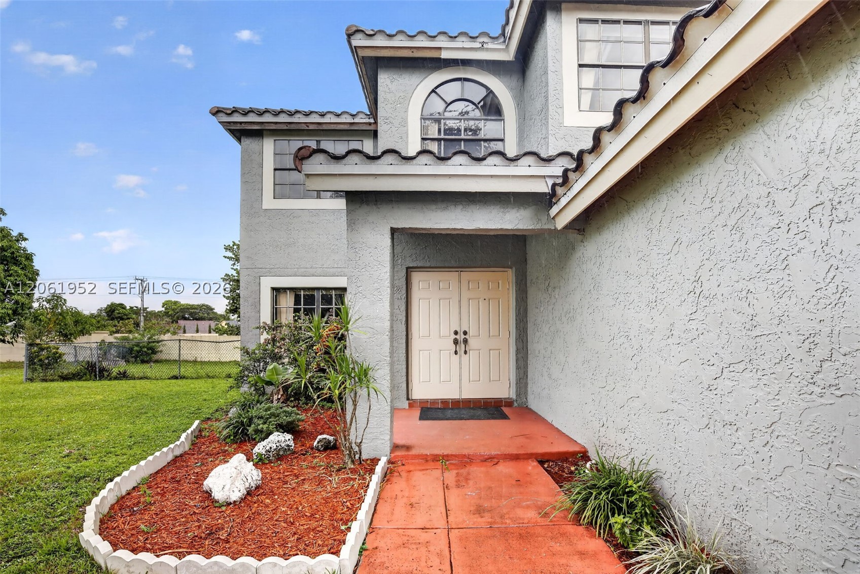1580 Sw 87th Ter Property Photo 3