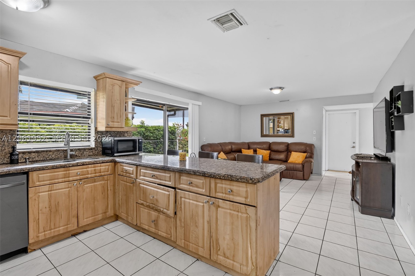 1580 Sw 87th Ter Property Photo 16