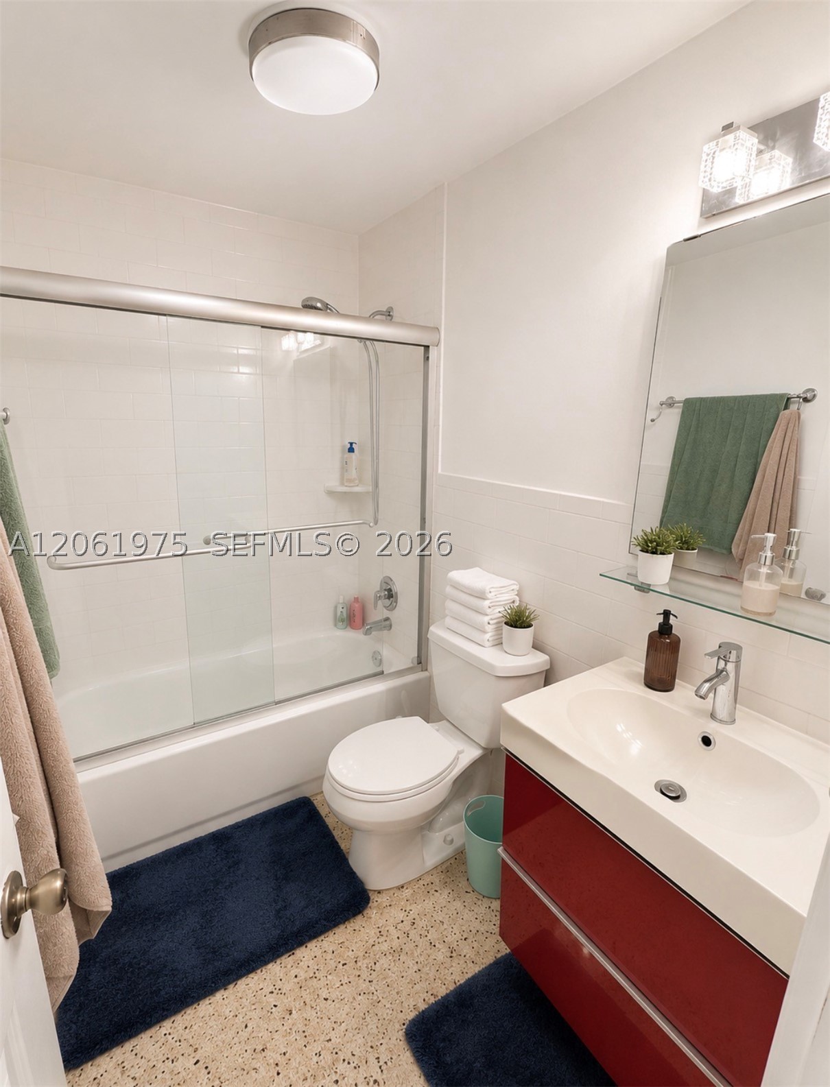 652 Nw 3rd St 306 Property Photo 6