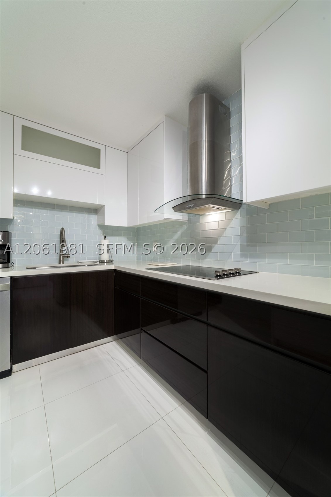 2500 Parkview Dr 1117 Property Photo 3