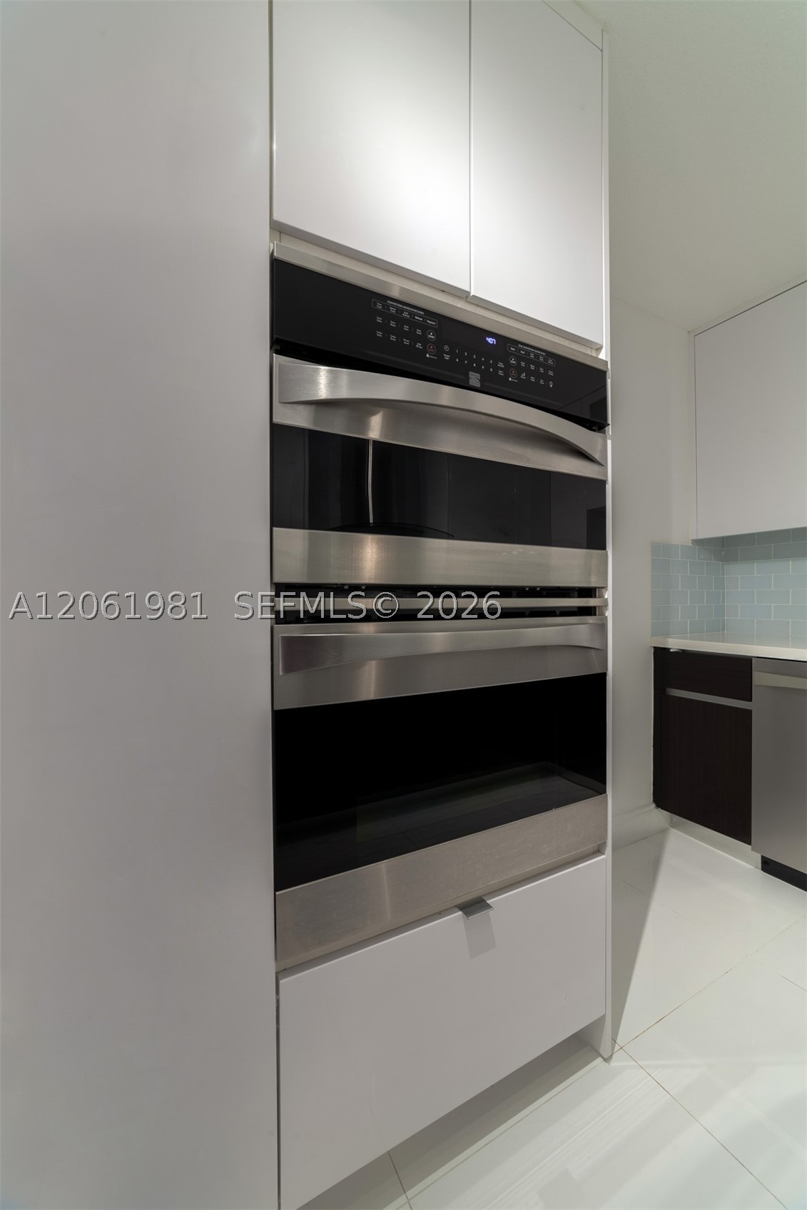 2500 Parkview Dr 1117 Property Photo 4
