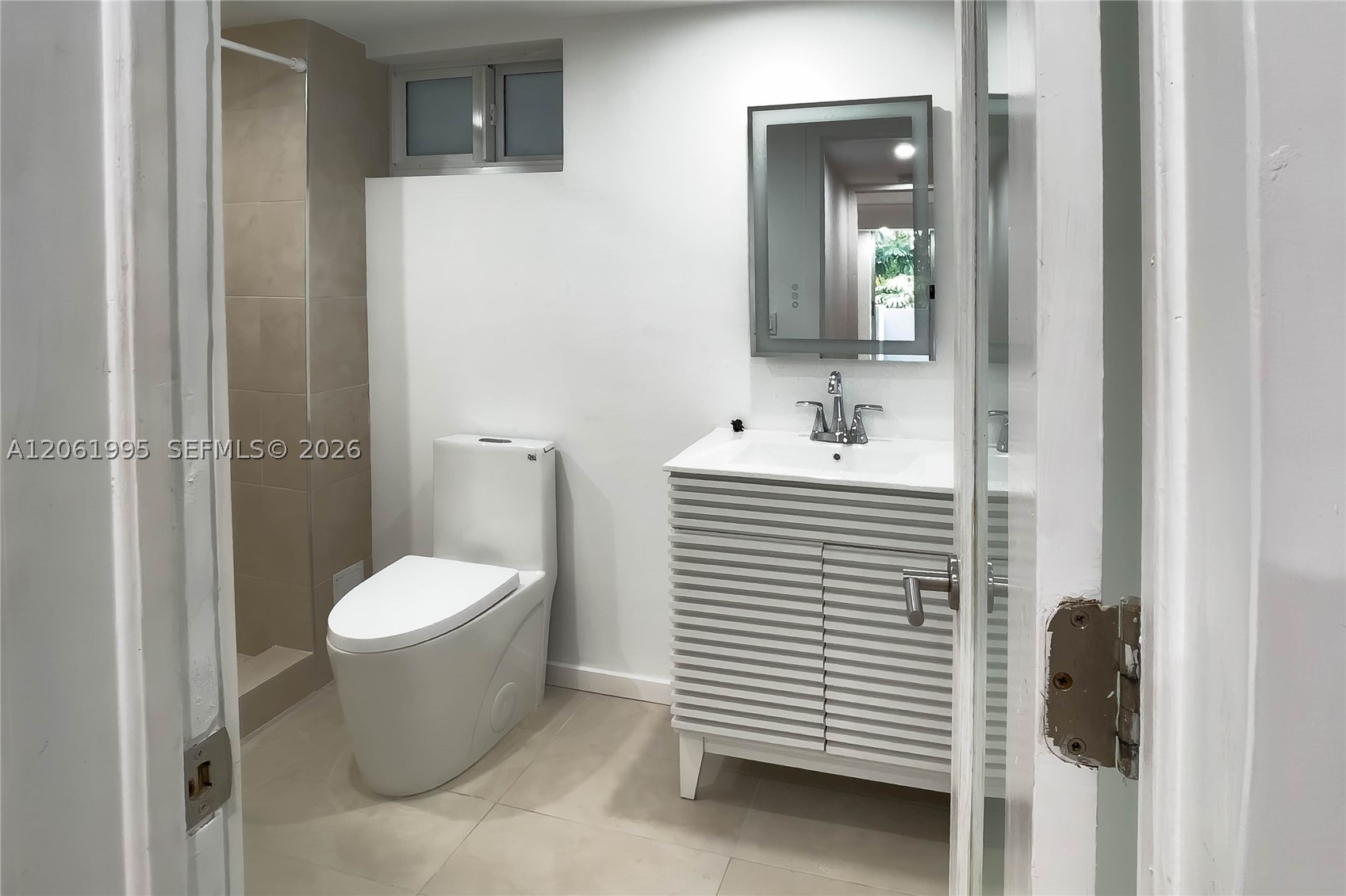 1670 Bay Rd 2d Property Photo 11