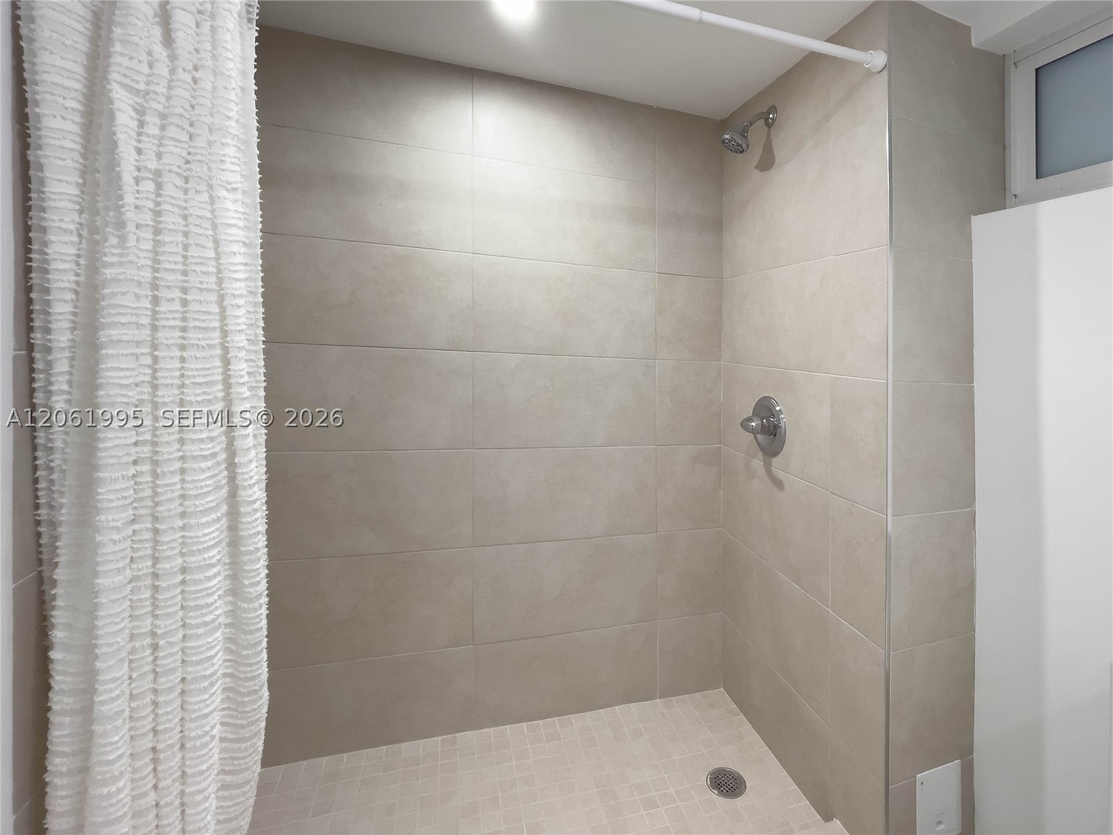 1670 Bay Rd 2d Property Photo 12