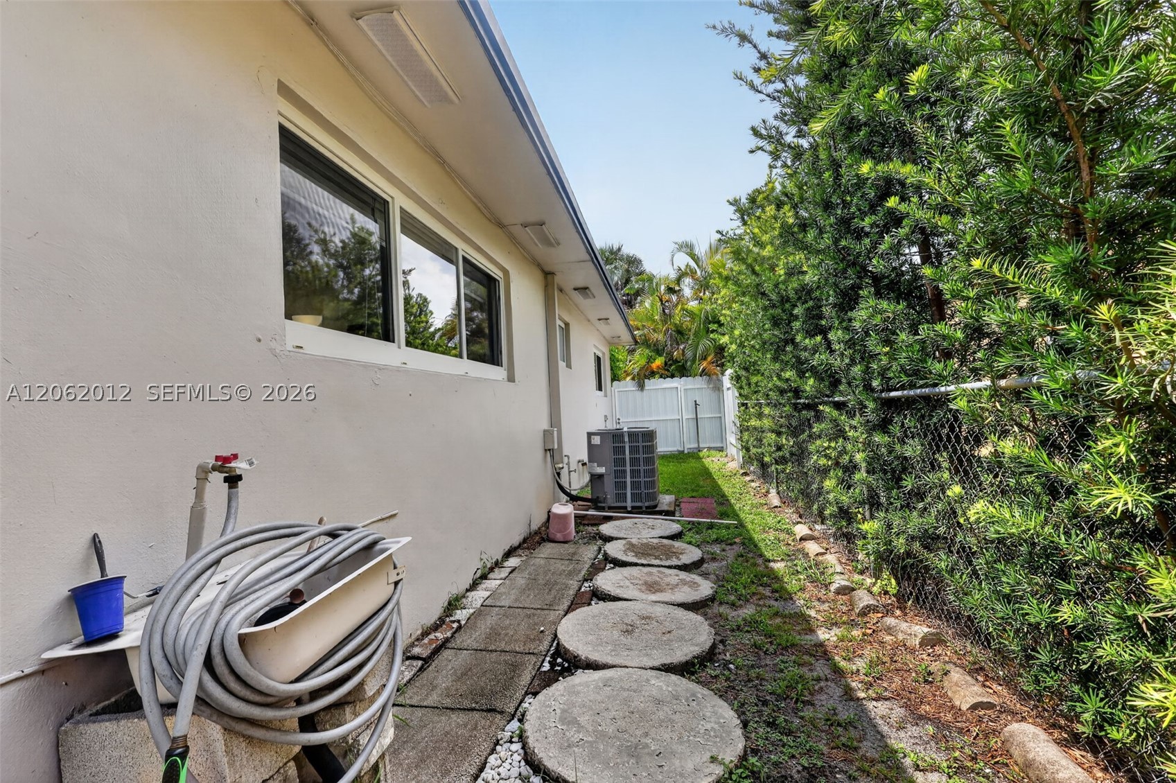 17200 Ne 15th Ave Property Photo 40