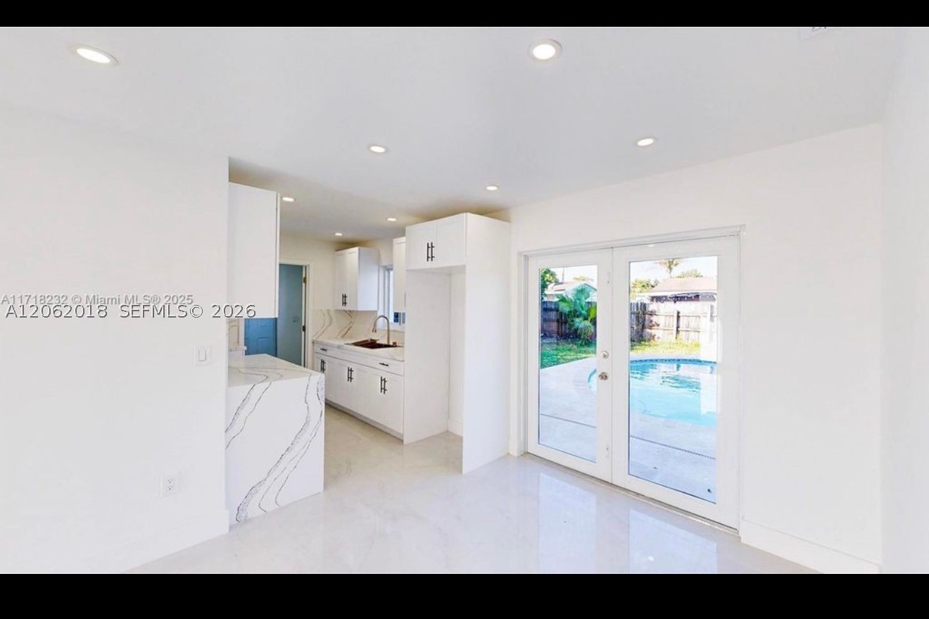 1749 Sw 8th St Property Photo 8