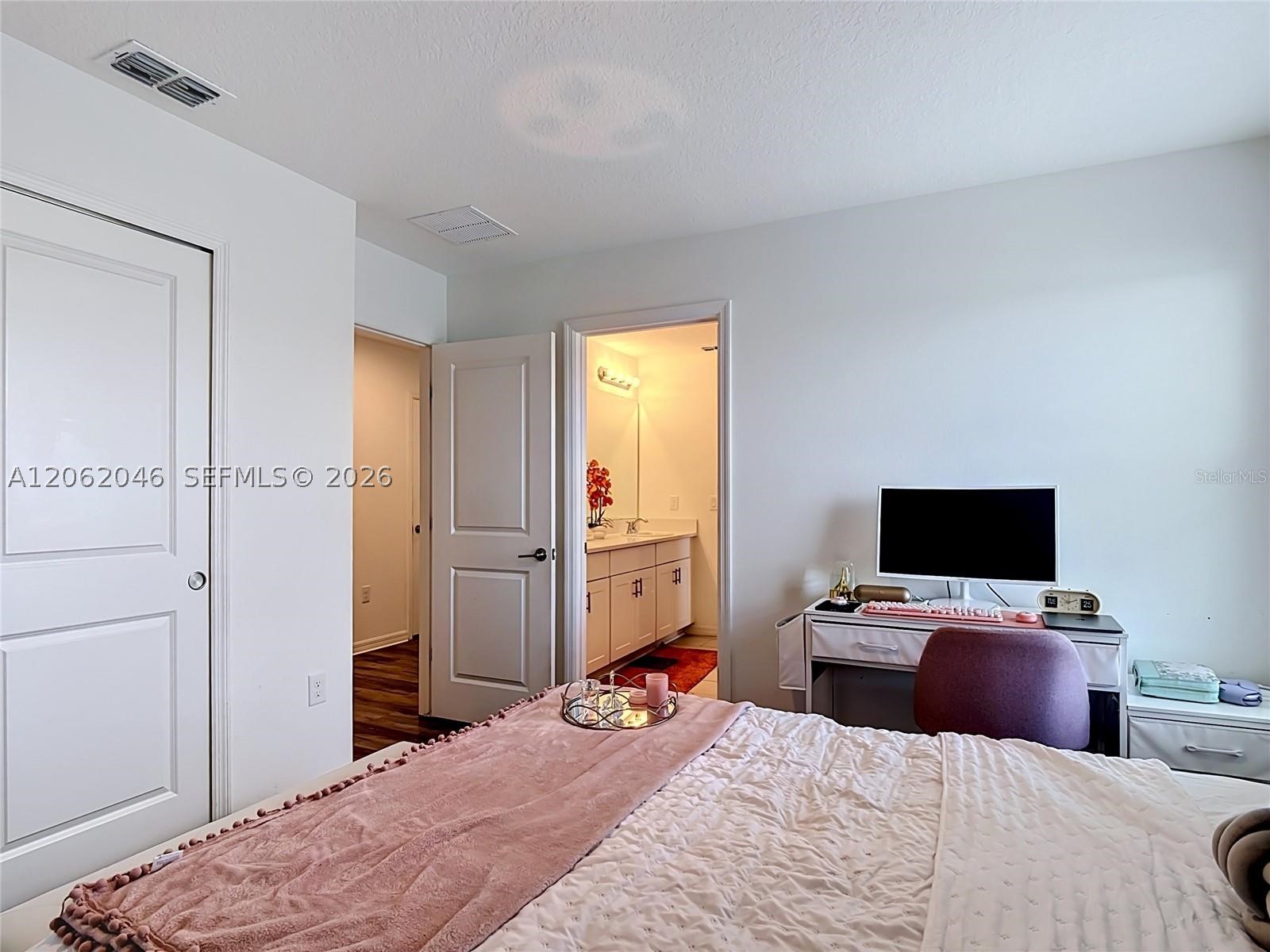 246 Zircon Road Property Photo 29