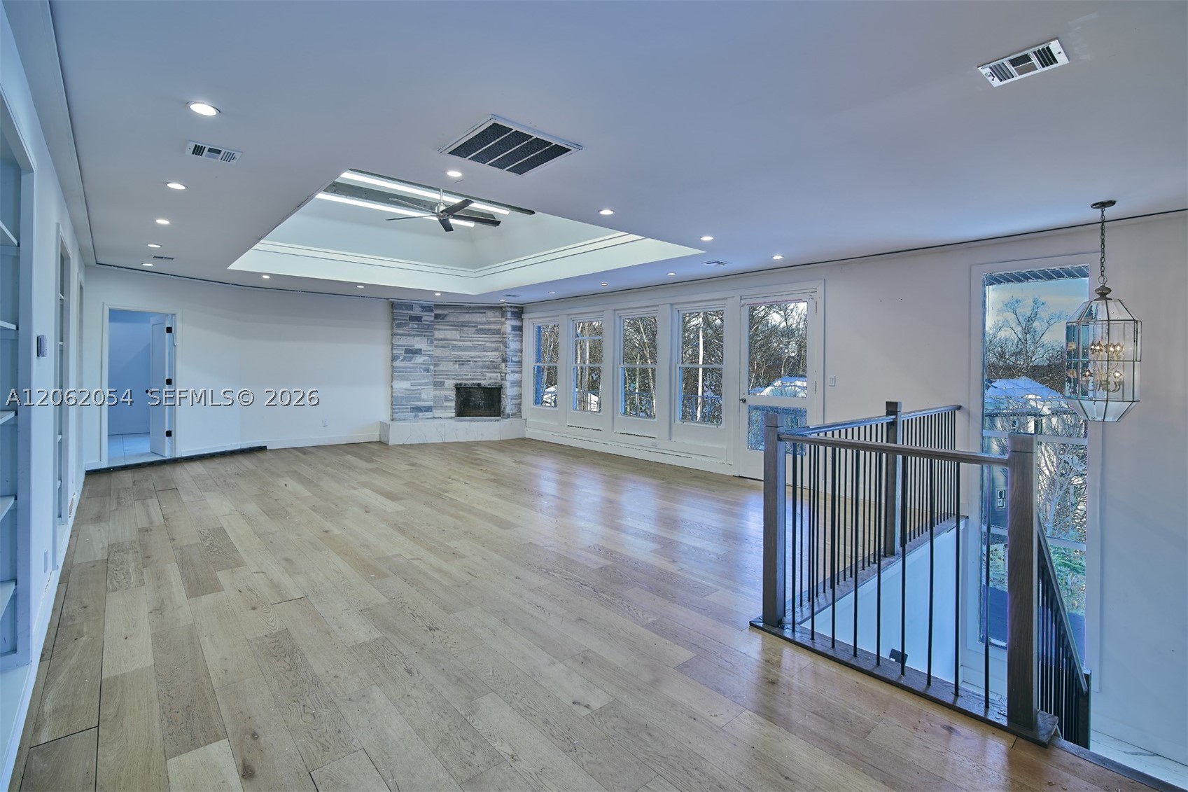 189 Mc Namara Rd Property Photo 4