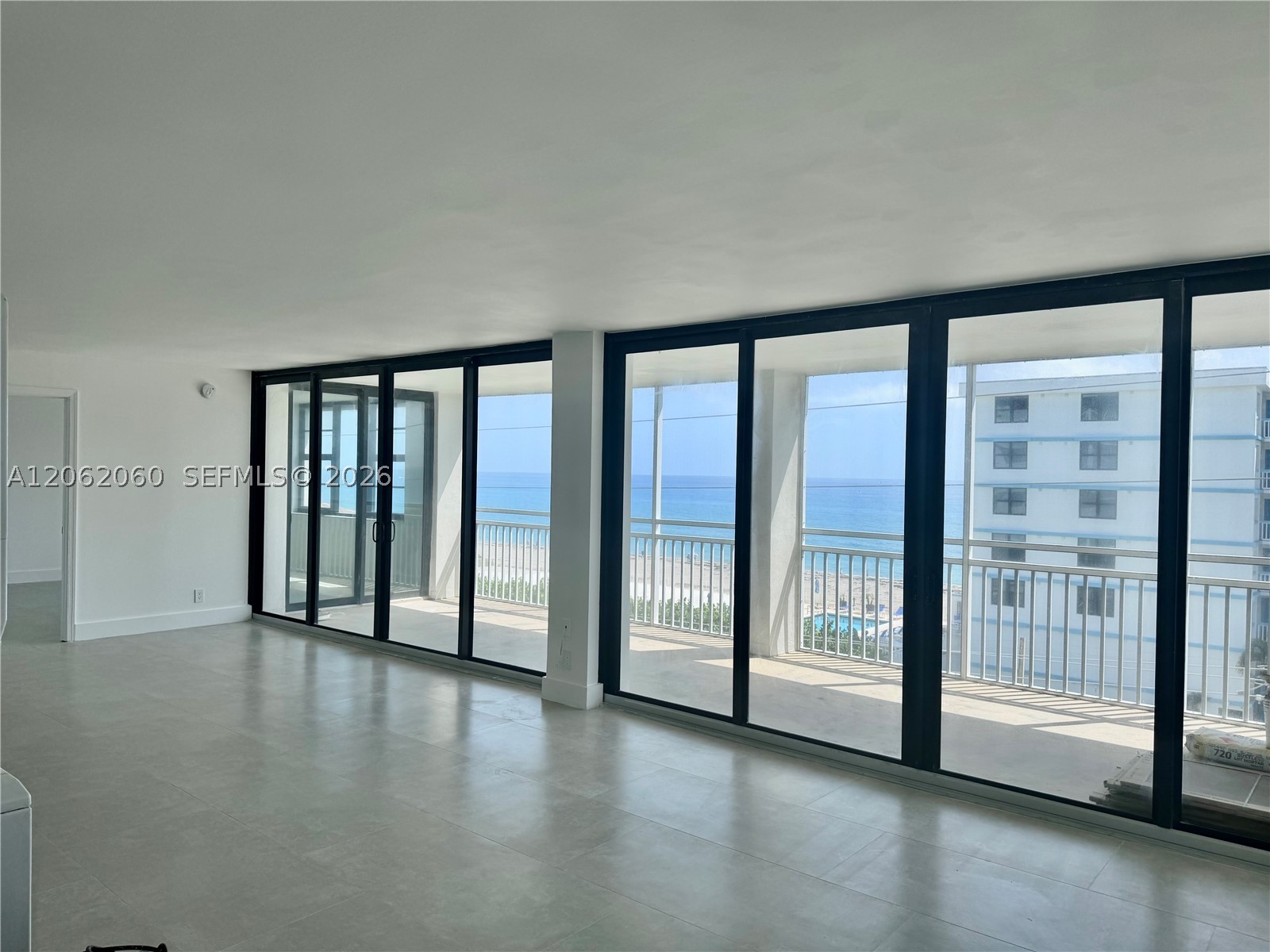 911 Ocean Dr 503 Property Photo 1