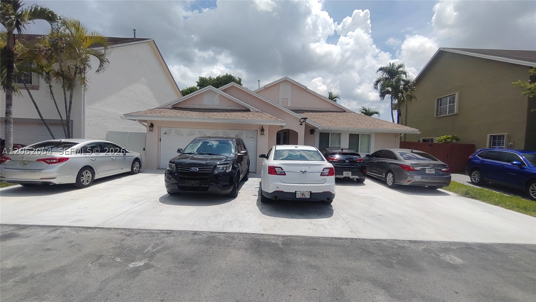 19081 NW 77th Ct 1 Property Photo 1
