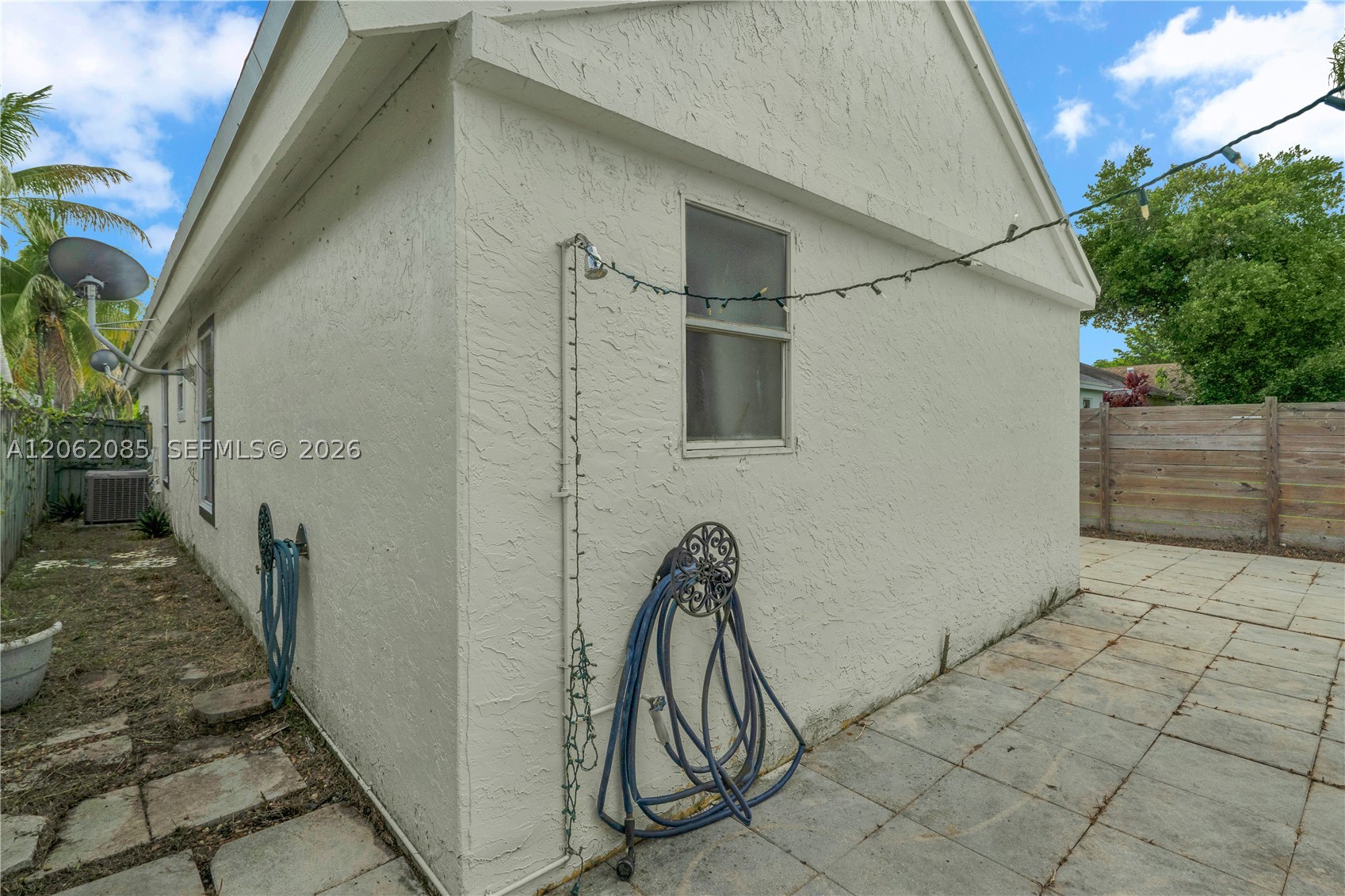 949 Sw 7th Pl Property Photo 25
