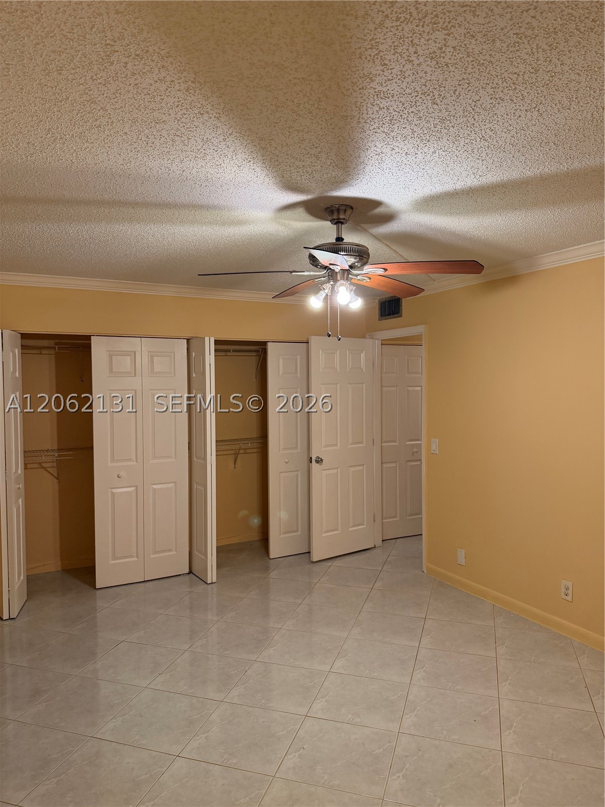 559 N Mansfield N 559 Property Photo 15