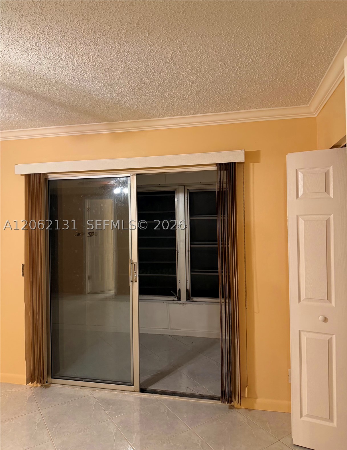 559 N Mansfield N 559 Property Photo 17