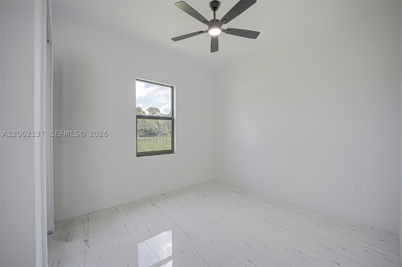 466 Laconic Ave Property Photo 18