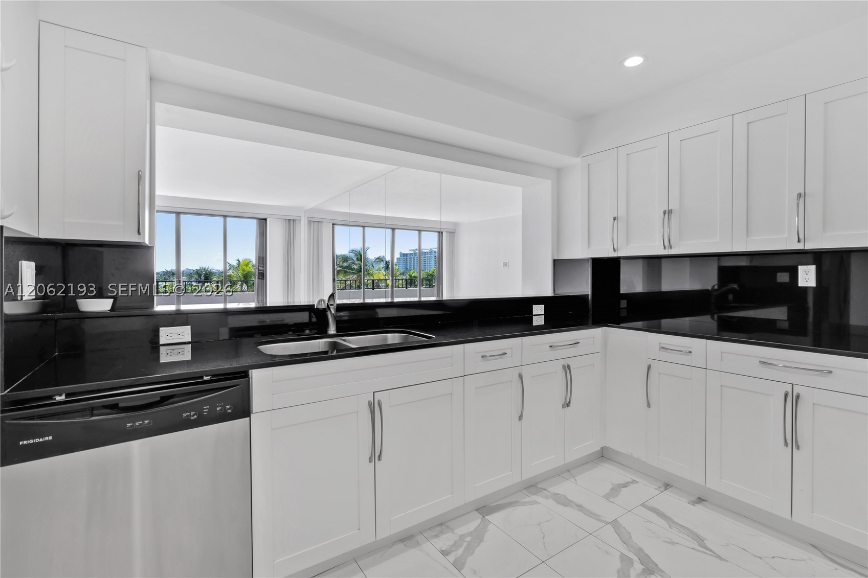 151 Crandon Blvd 441 Property Photo 4