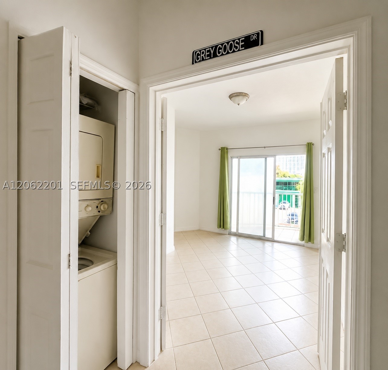 2734 Bird Ave 203 Property Photo 3