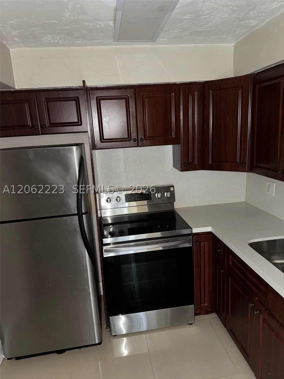 14052 NE 2nd Ct 221 Property Photo 1