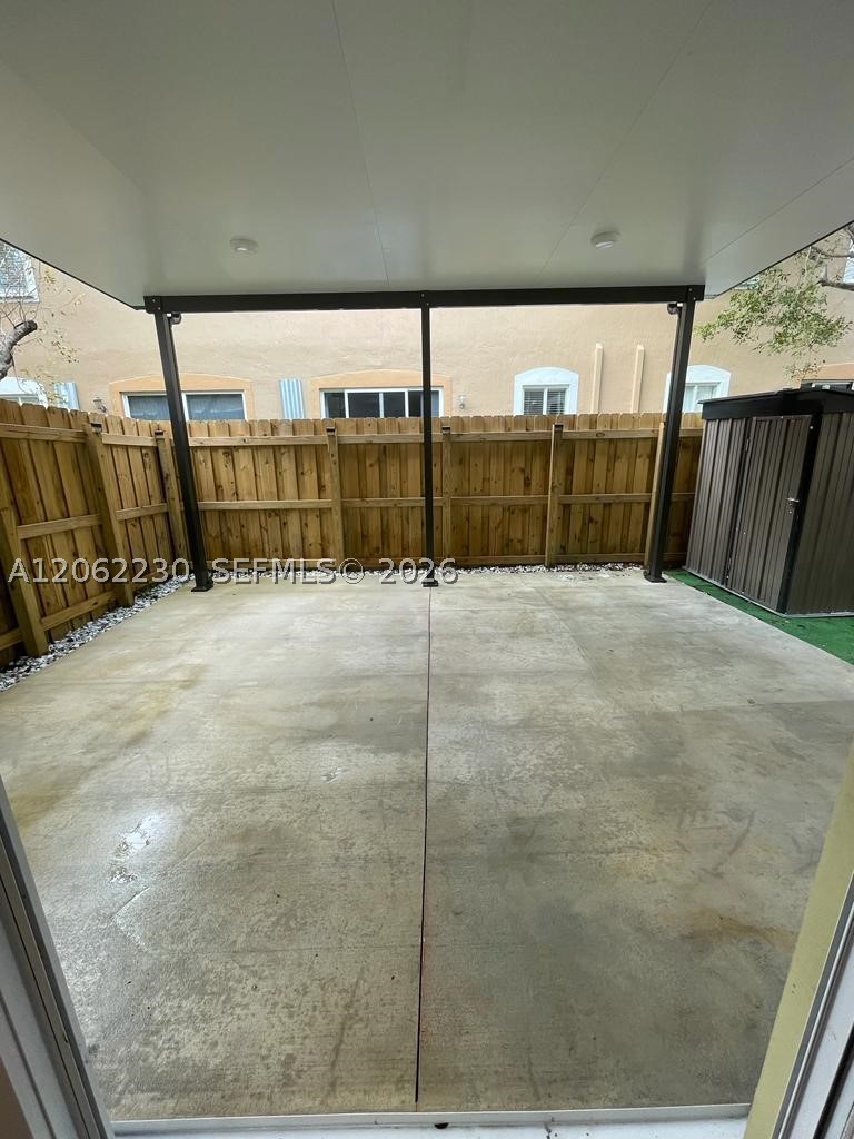 1042 Se 23rd Ter Property Photo 15
