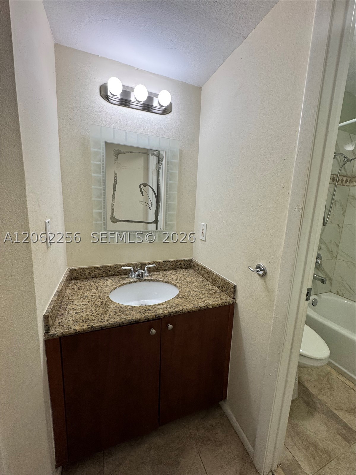 8749 Nw 39th St 8749 Property Photo 12