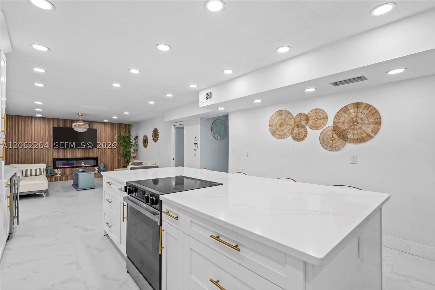 107 Causeway Boulevard Property Photo 18