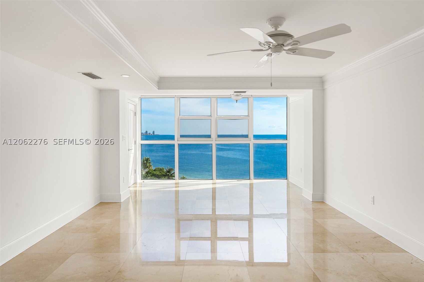 600 Grapetree Dr 11dn Property Photo 16