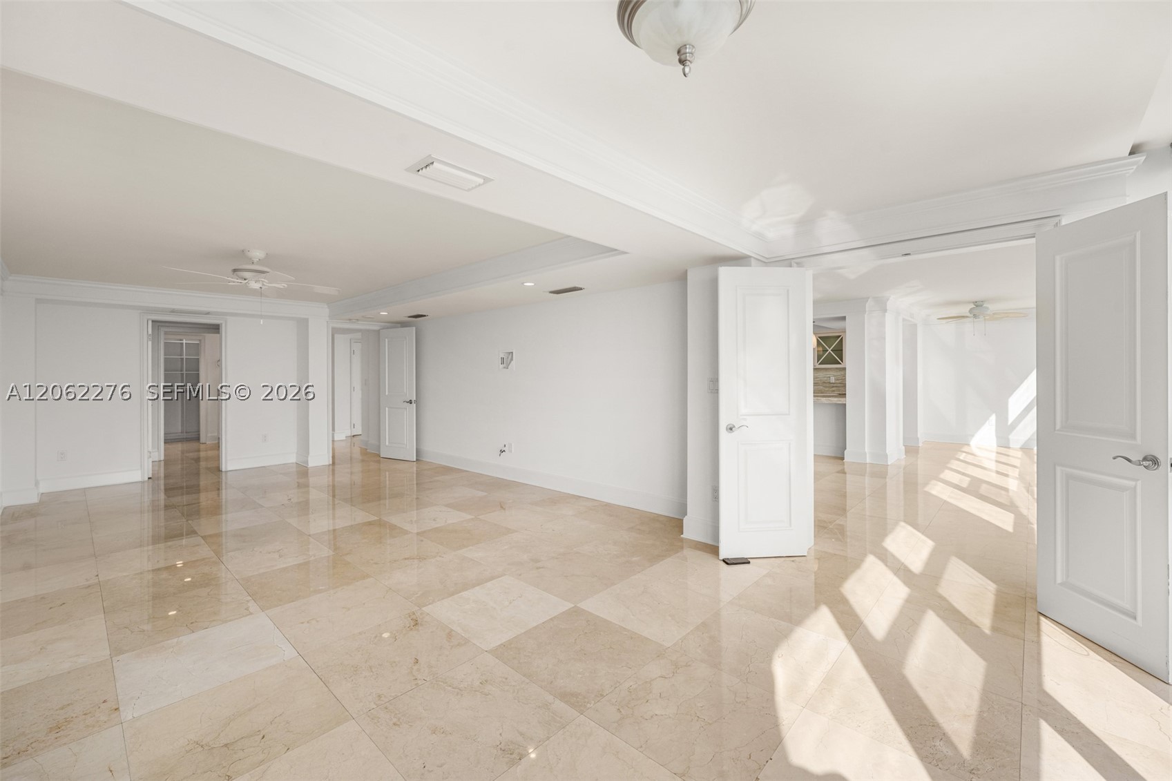 600 Grapetree Dr 11dn Property Photo 19