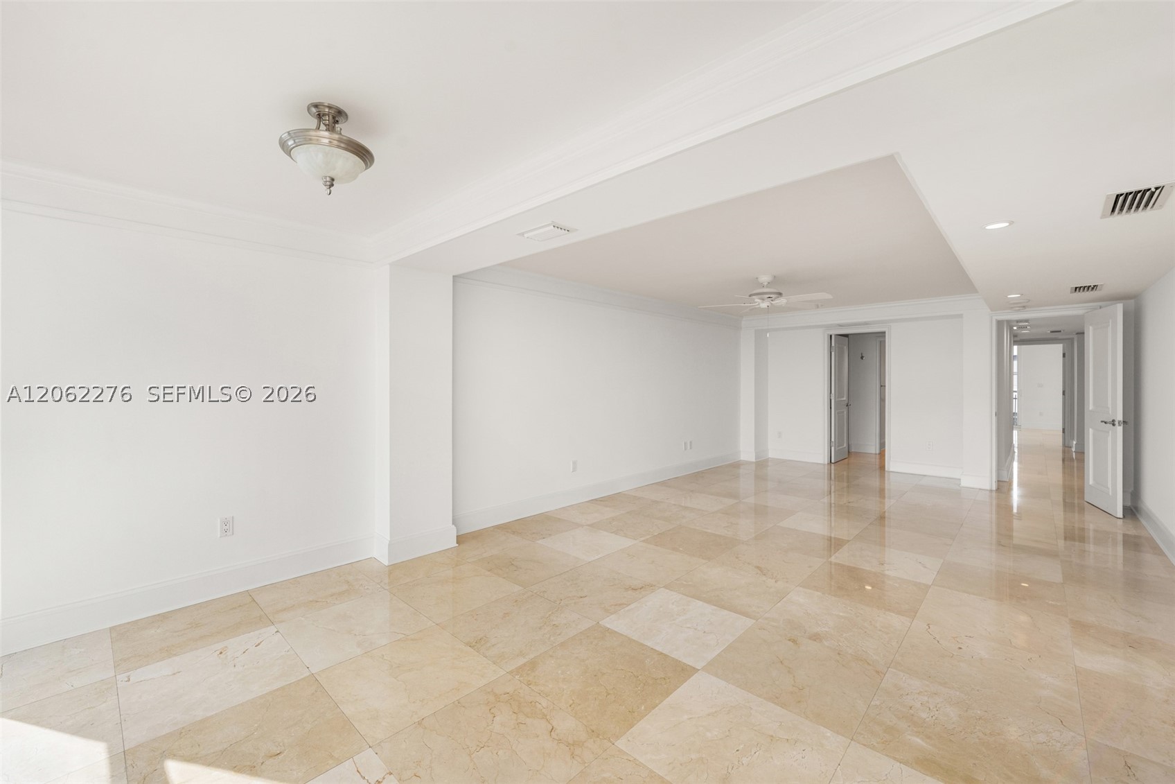 600 Grapetree Dr 11dn Property Photo 20