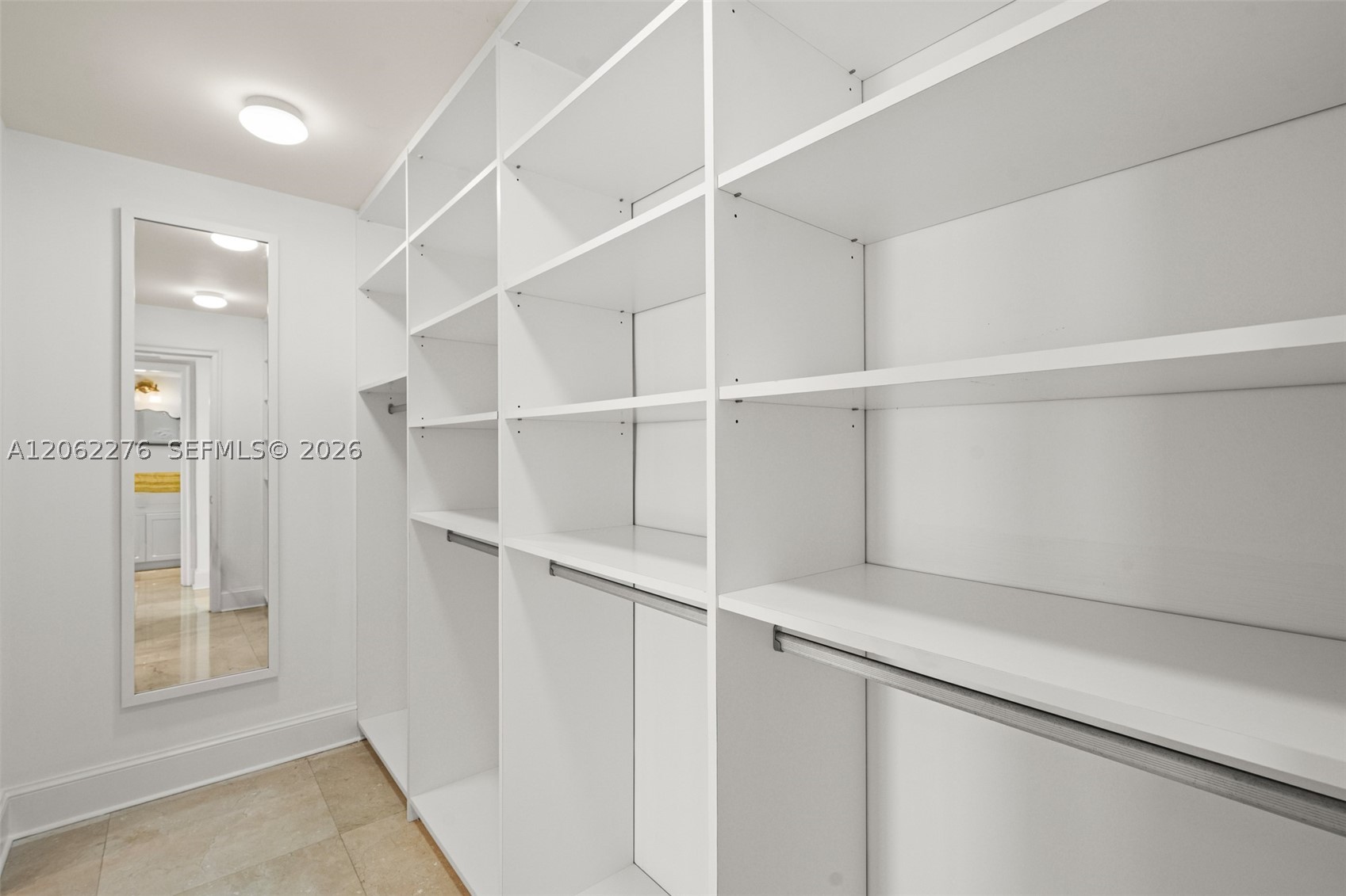 600 Grapetree Dr 11dn Property Photo 24