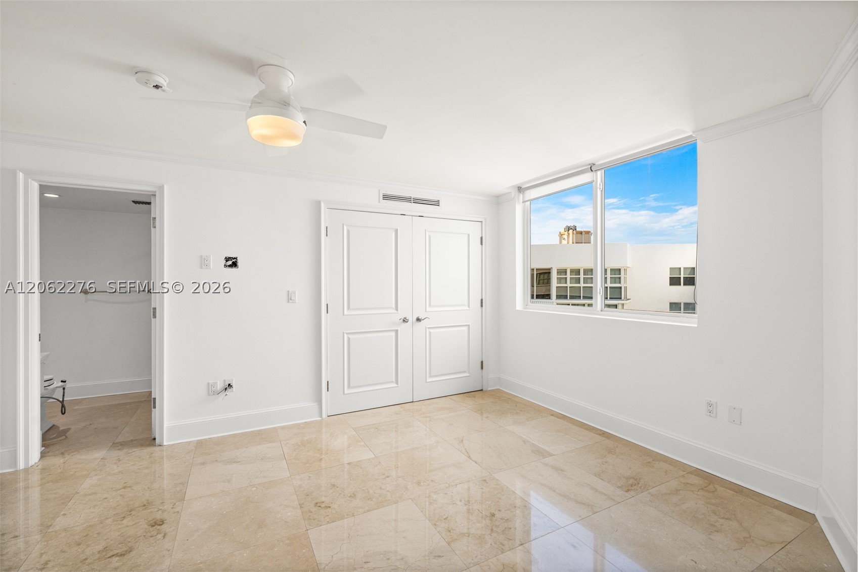 600 Grapetree Dr 11dn Property Photo 27