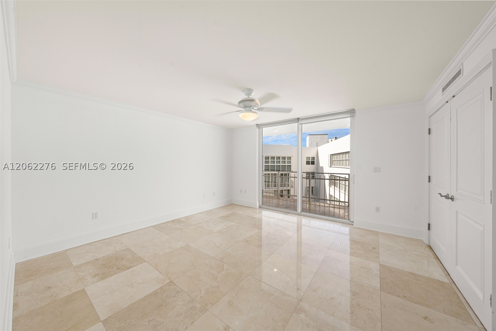 600 Grapetree Dr 11dn Property Photo 33