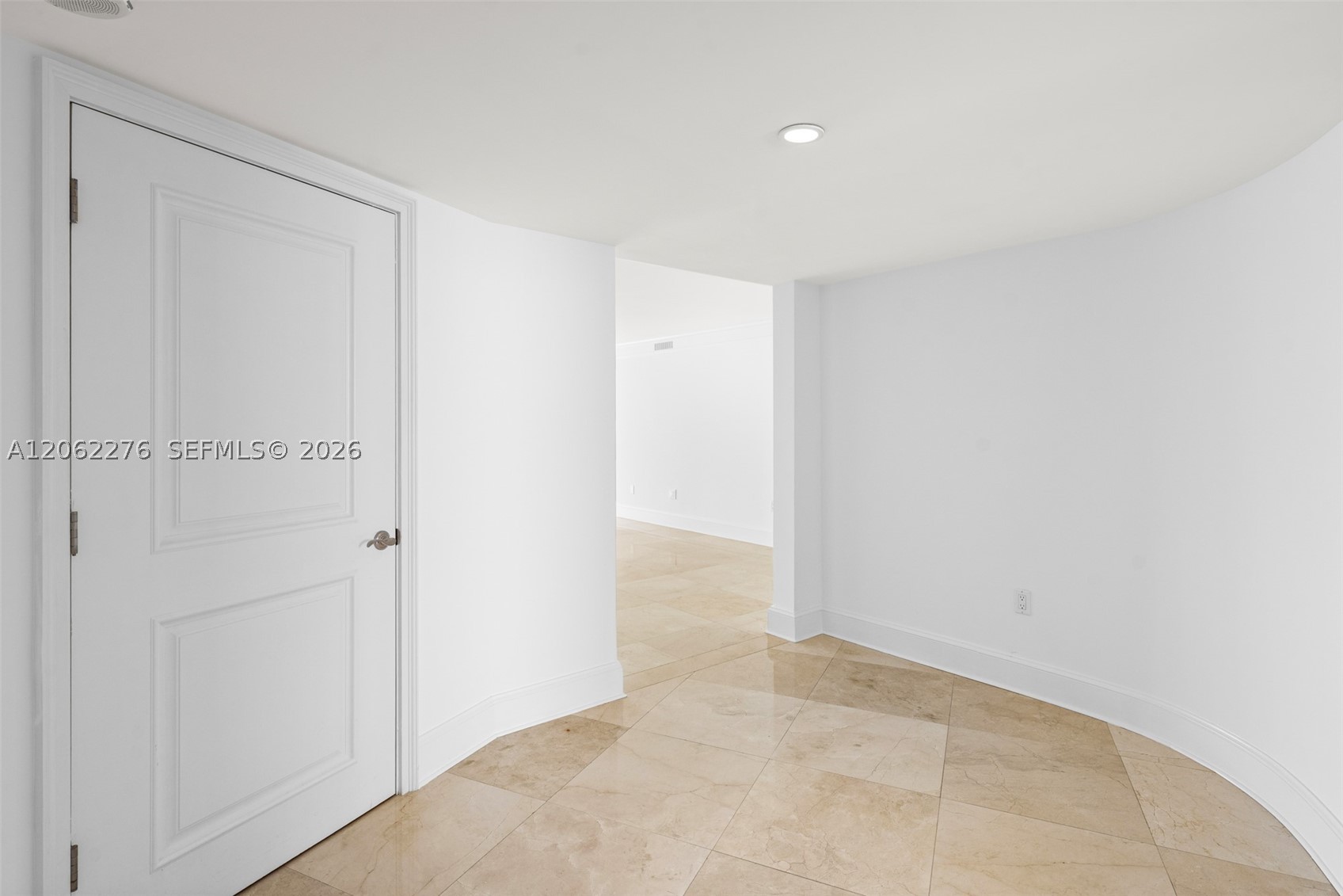 600 Grapetree Dr 11dn Property Photo 43