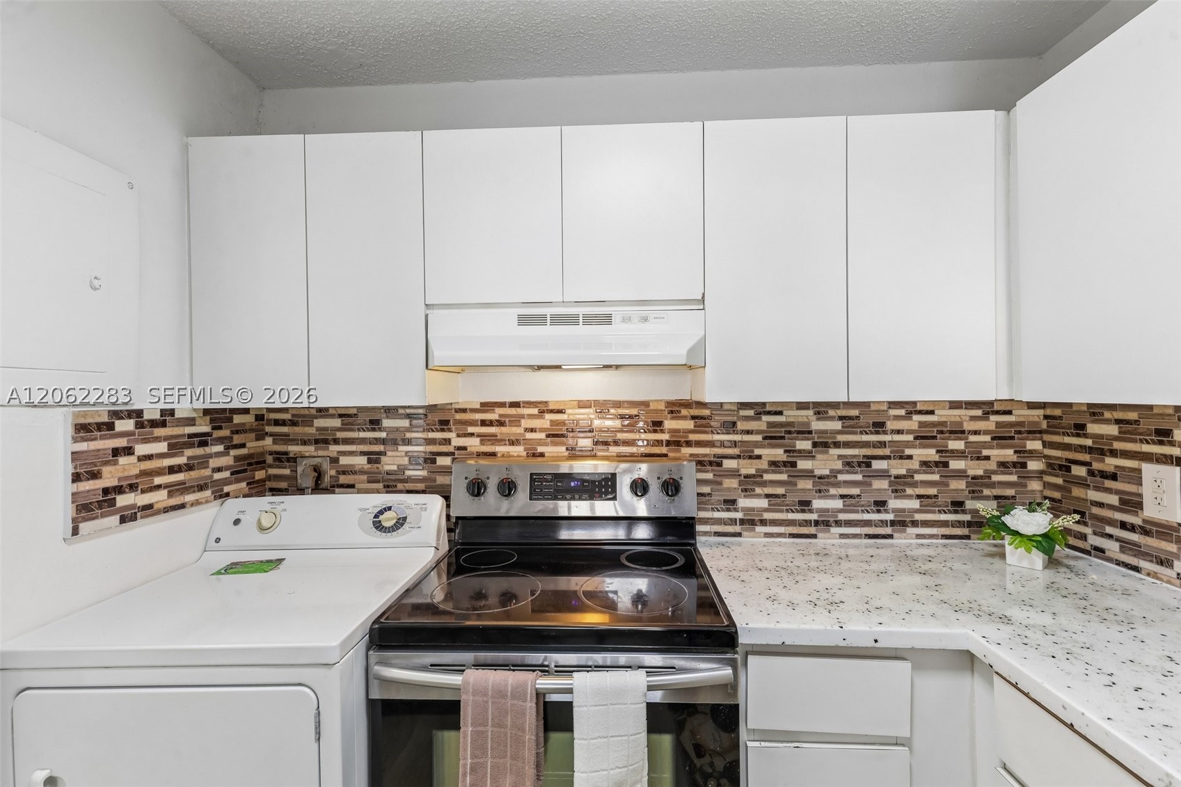 1900 W 68th St B203 Property Photo 8