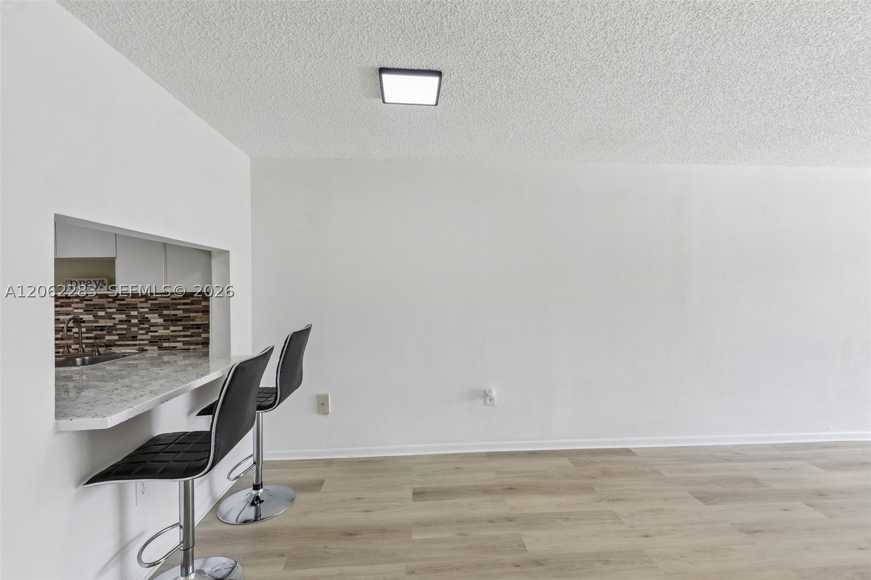 1900 W 68th St B203 Property Photo 16