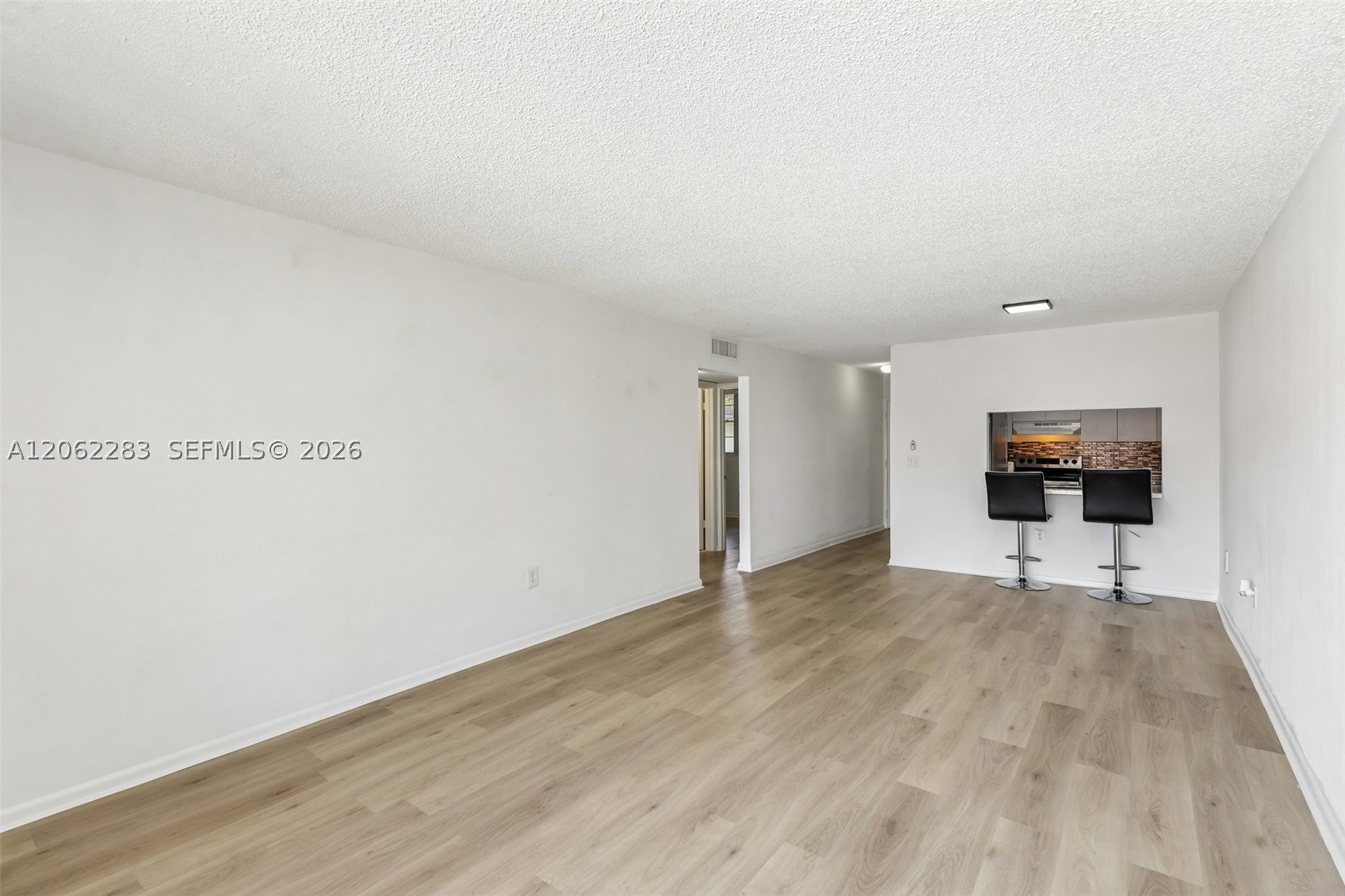 1900 W 68th St B203 Property Photo 17