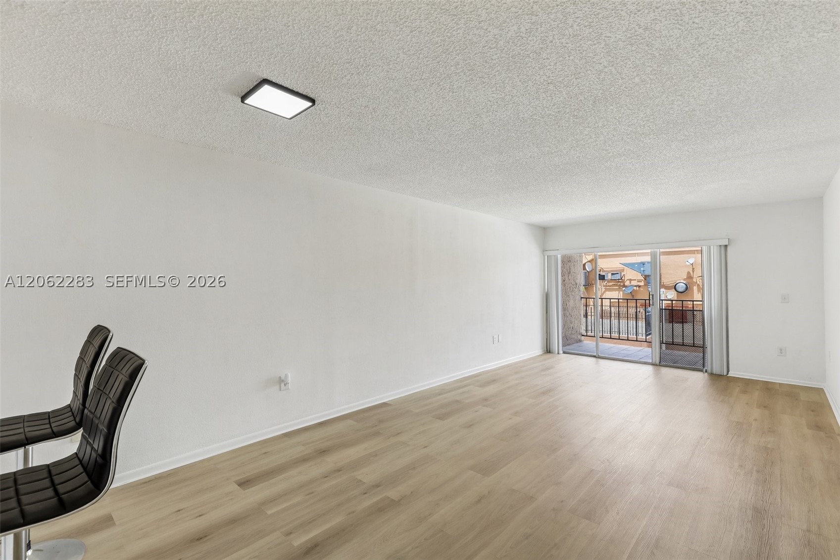 1900 W 68th St B203 Property Photo 27