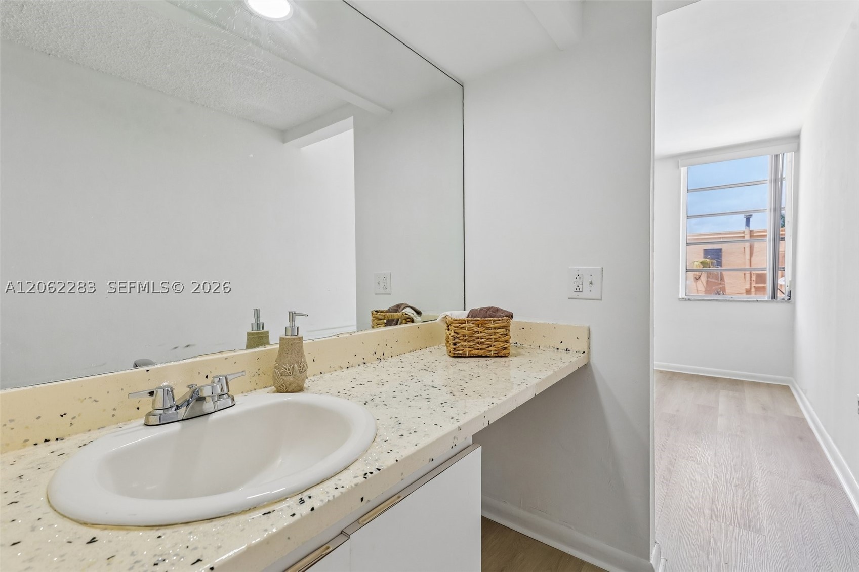 1900 W 68th St B203 Property Photo 31
